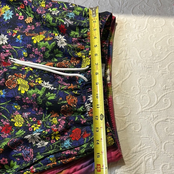 Empyre Floral and Tie-Dye Board Shorts Bundle. EDM. Festival. Medium - Picture 14 of 15